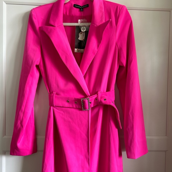 Naked Wardrobe “buckle up baby!” Blazer Dress - Picture 4 of 11